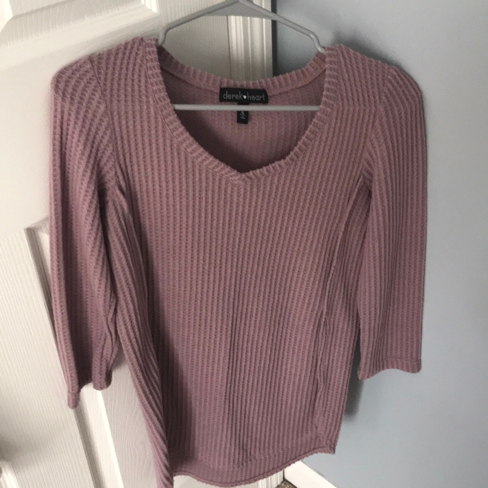 sweater like, quarter sleeve shirt